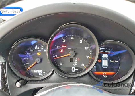 2019 Porsche Macan z USA, uszkodzony, nr VIN WP1AA2A57KLB08932